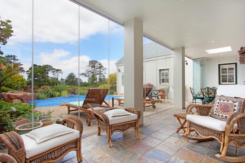 To Let 3 Bedroom Property for Rent in Steenberg Estate Western Cape